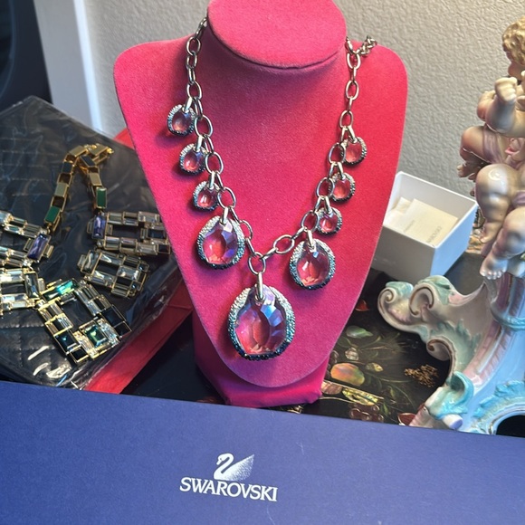 Hot Authentic Swarovski Glam Collar Necklace in ombré Blue.$1200 +$260 earrings - Picture 14 of 15